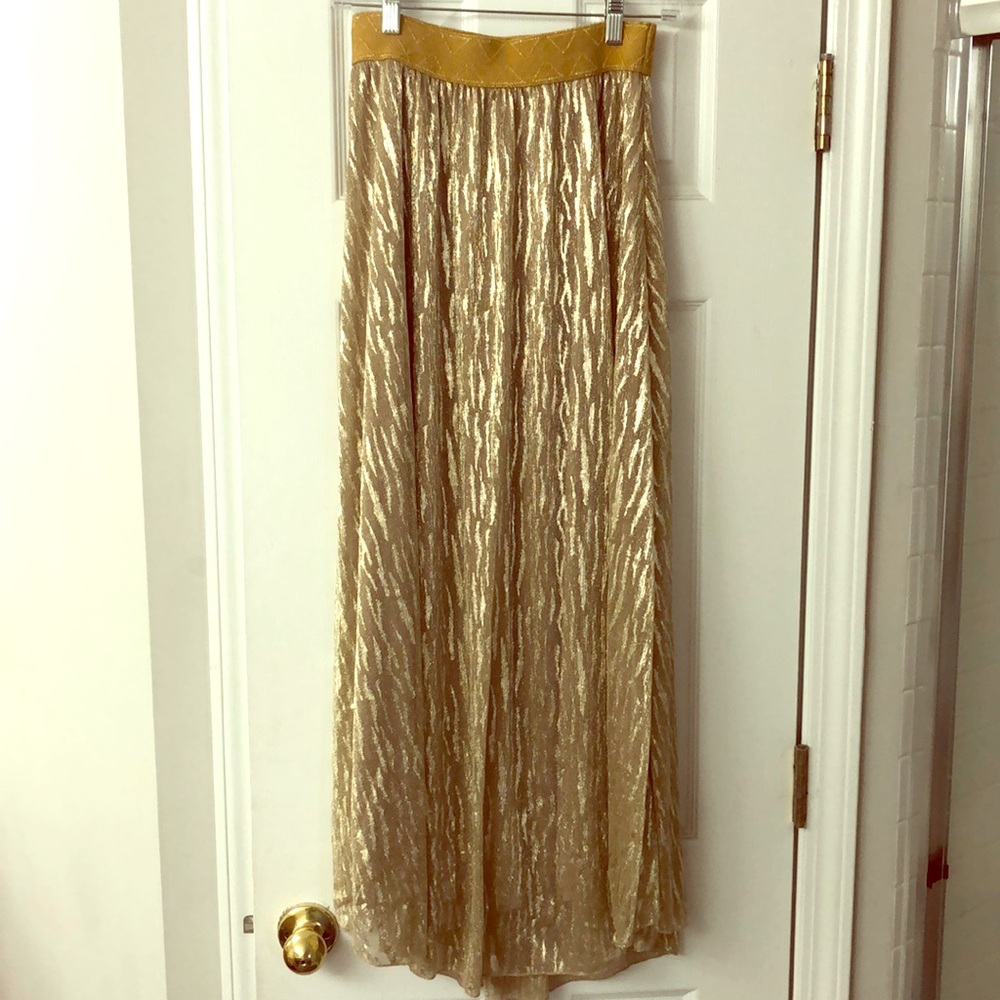 LuLaRoe Elegant Gold Lucy Skirt XS